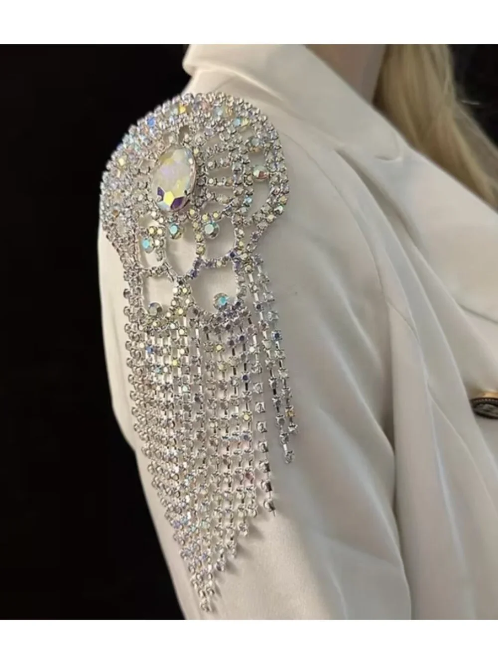 Luxurious Gold Rhinestone Floral Shoulder Epaulette Brooch Sparkling Fringe